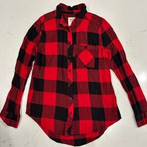 Arizona Jean Company Red and Black Plaid Button Down Shirt